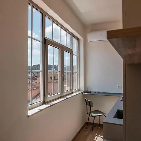 Pilastri Terrace By Mamo *